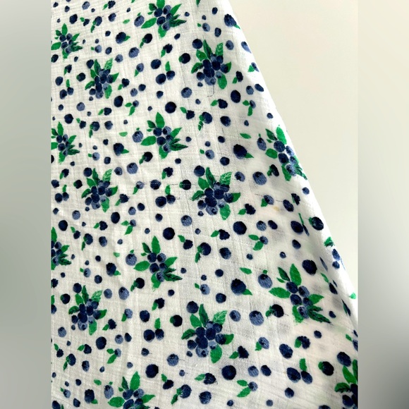 Little Unicorn Cotton Muslin Single Newborn Swaddle Organic- Blueberry Print - Picture 7 of 9